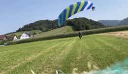 ge&ouml;ffneter Schirm