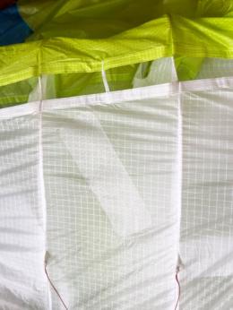 gr&ouml;&szlig;ere Klebestelle